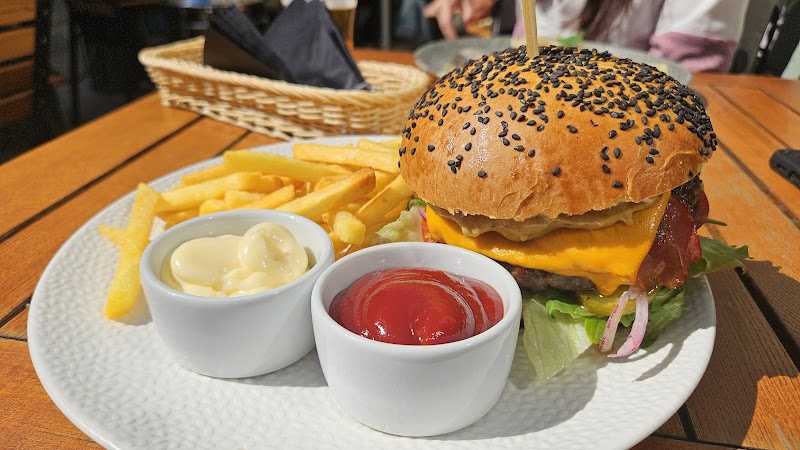 Restauracja Gvara