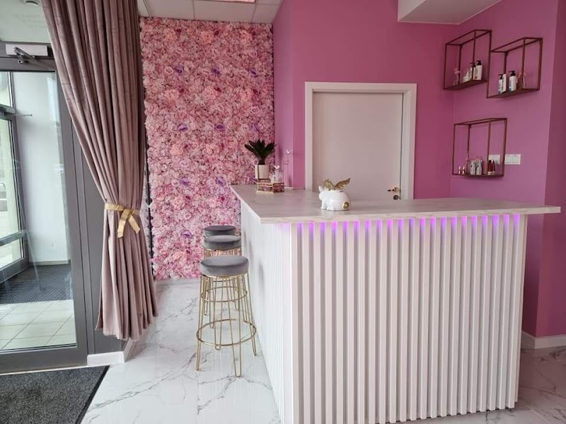 Essens Beauty Bar